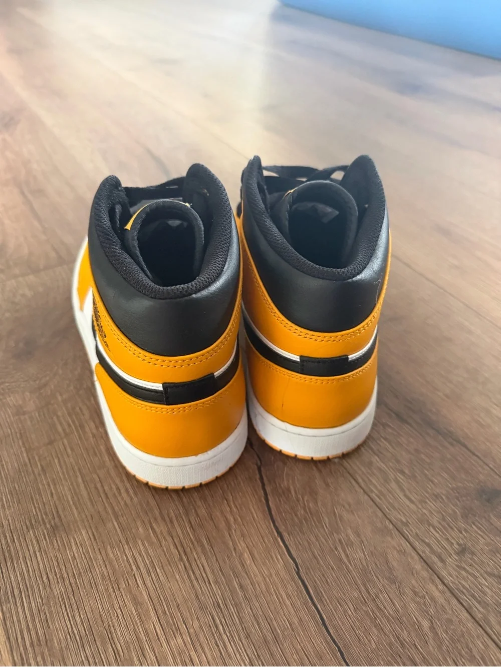 Nike Air Jordan 1 Mid 
